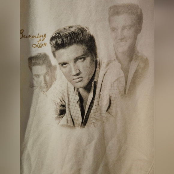 The Bradford Exchange White Zip-Up Sweater with Elvis Design 50s - Picture 3 of 7
